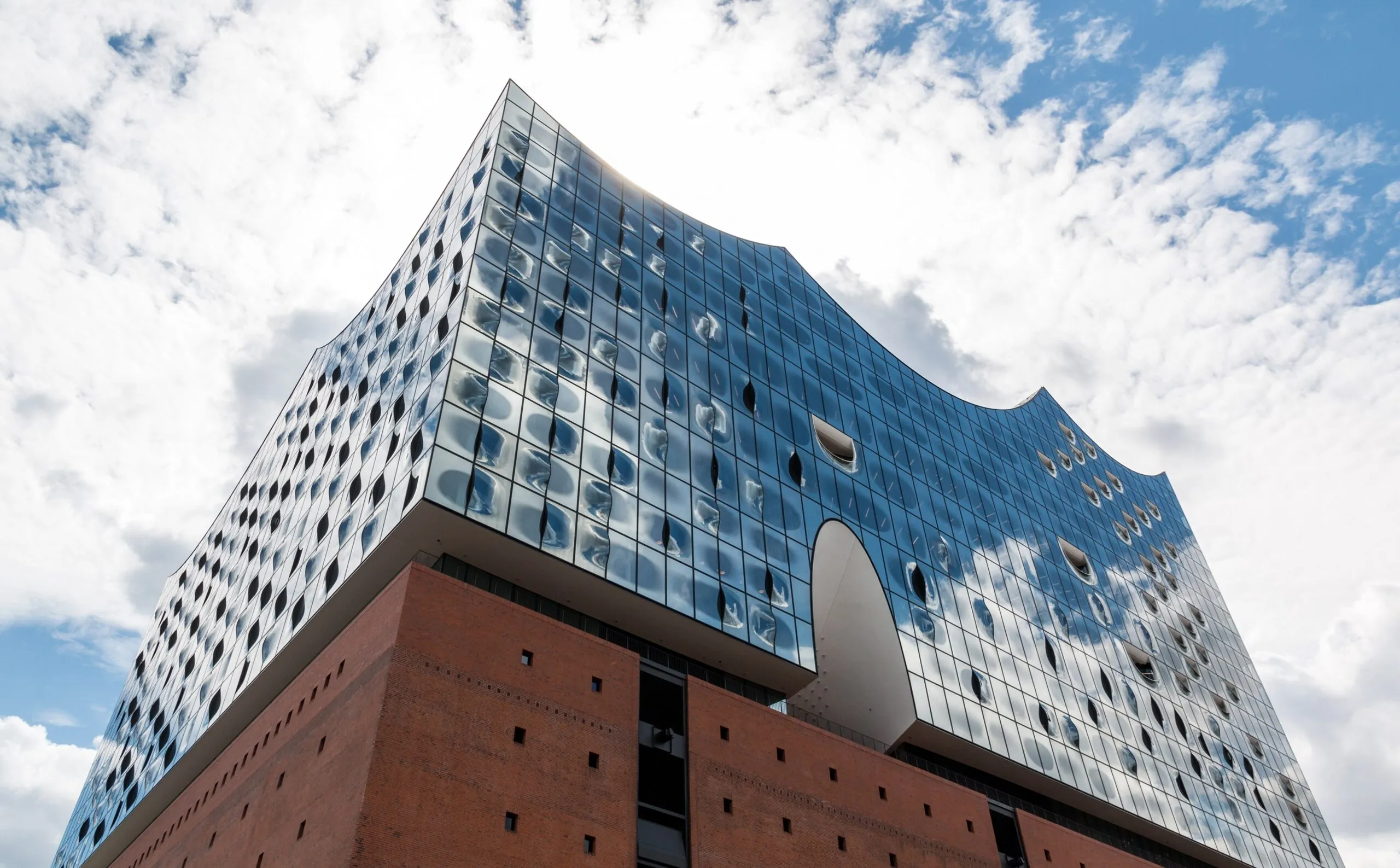 HafenCity in Hamburg: Hamburg, HafenCity, Elbphilharmonie -- 2016 -- 3052