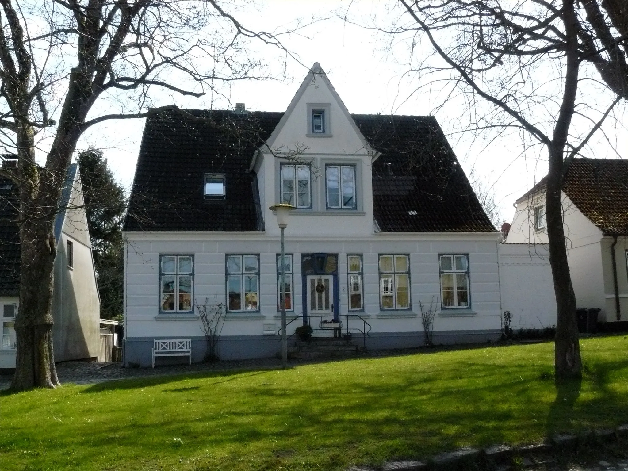 Friedrichsberg in Schleswig: 01 kleinberg 7 wohnhaus 01