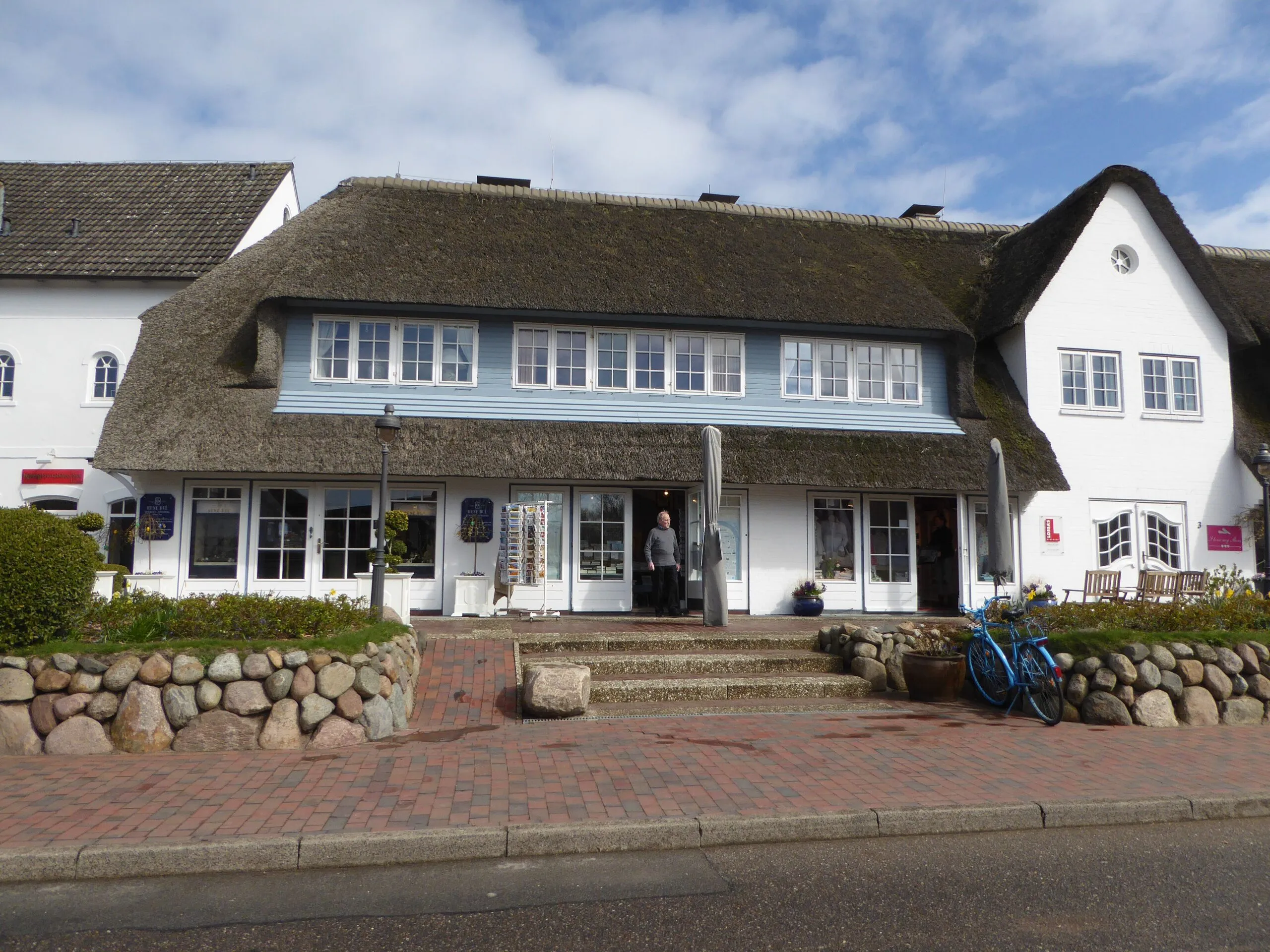 Keitum in Sylt: 20170411 xl P1100798-Buechertruhe-Keitum-Helmut-Schwarz